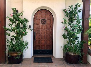 1184 Carmona Ave, Los Angeles, CA 90019