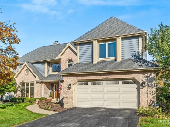 26W080 Wood Lark Dr, Carol Stream, IL 60188