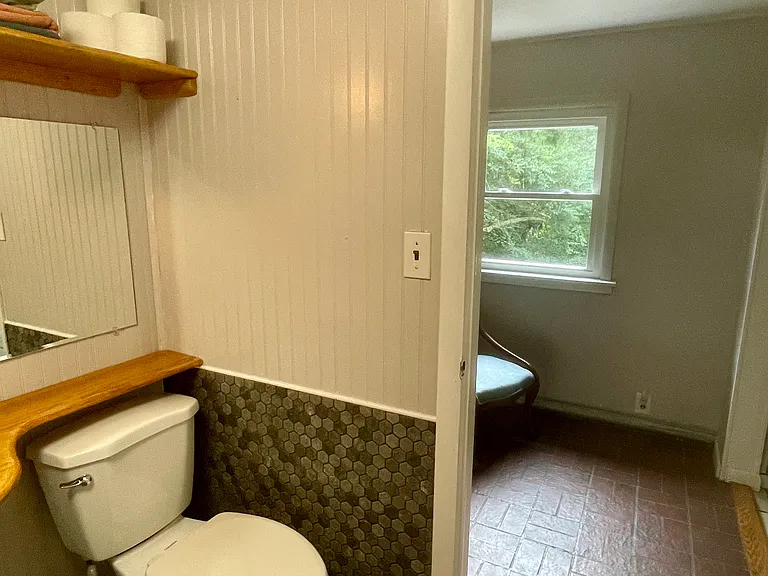 22252 Lincoln Cir — Photo 22