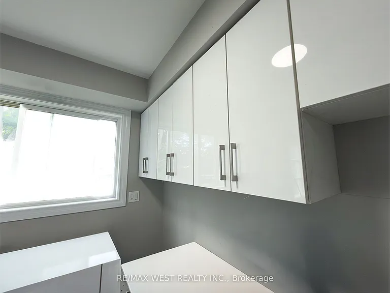 19 Brenda Ct #3 — Photo 24