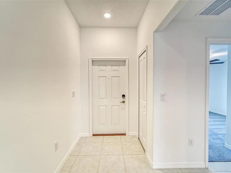 5514 Blue Azure Dr — Photo 9