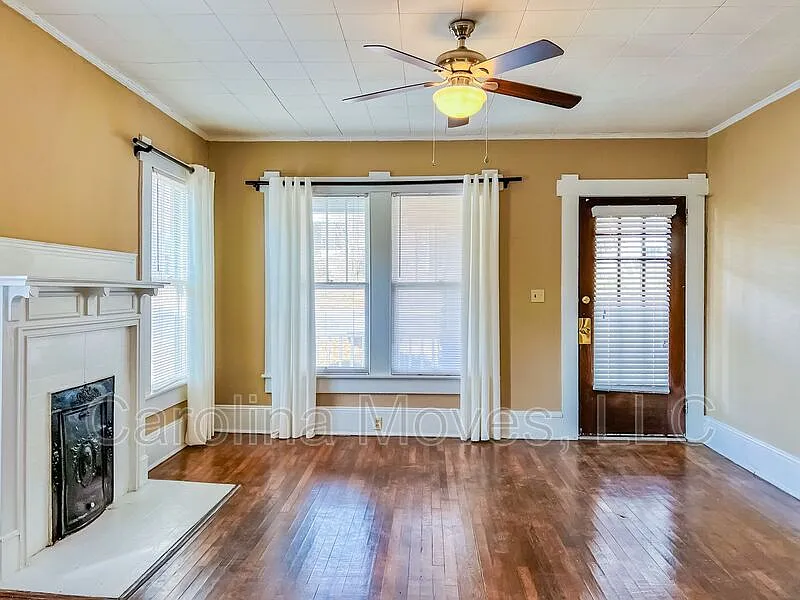 3 bed, 1.5 bath, 1176 sqft, $1,499 — Photo 3
