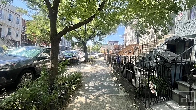 1195 Saint Marks Ave #1 — Photo 15