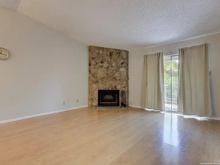4119 Medical Dr #F304 — Photo 6