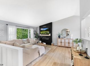 23 Musconetcong Ave, Hopatcong, NJ 07843