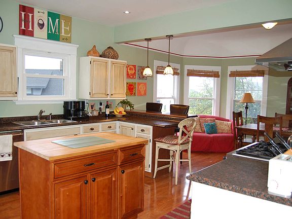 Kitchen/dining