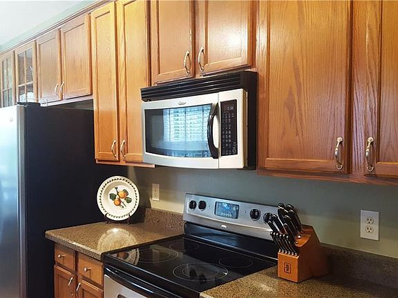 4th image of 2567 Greenlefe Dr #72