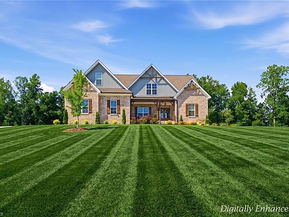 3rd image of 986 Medinah Dr