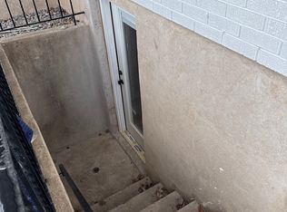 1084 W 800 N, Clinton, UT 84015