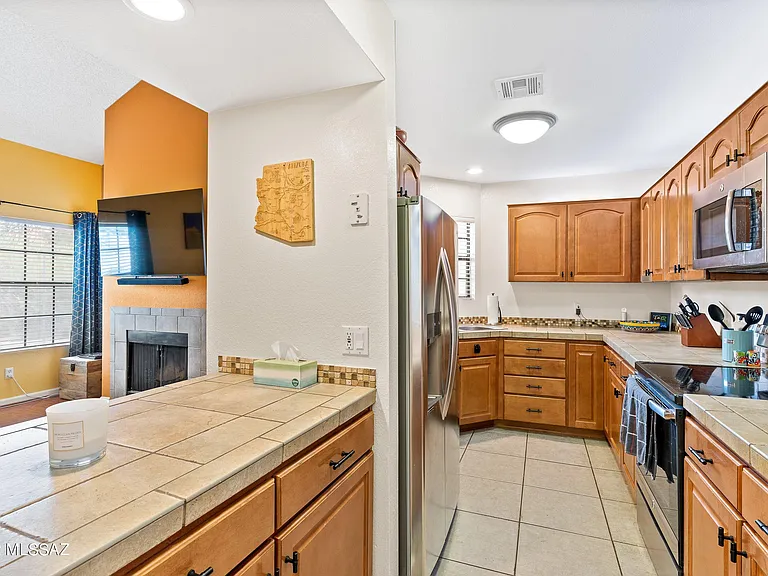6414 N Tierra De Las Catalinas #29 — Photo 6