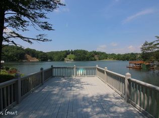 1885 Thomason Ln, Goodview, VA 24095