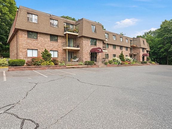 2nd image of 59 School St APT B-2
