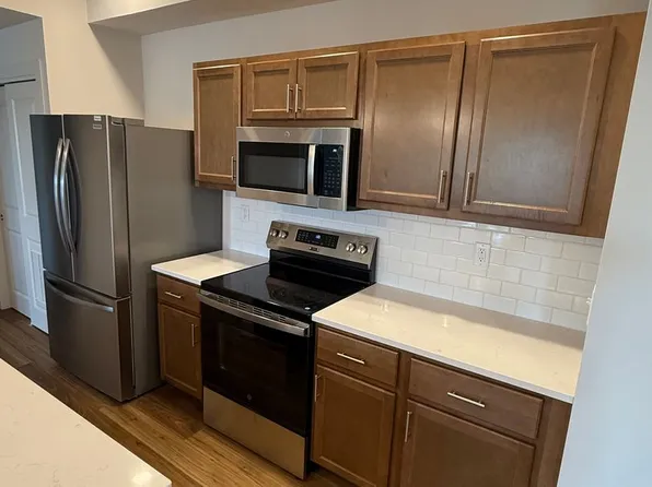 913 Green Mill Rd, Arcola, IL