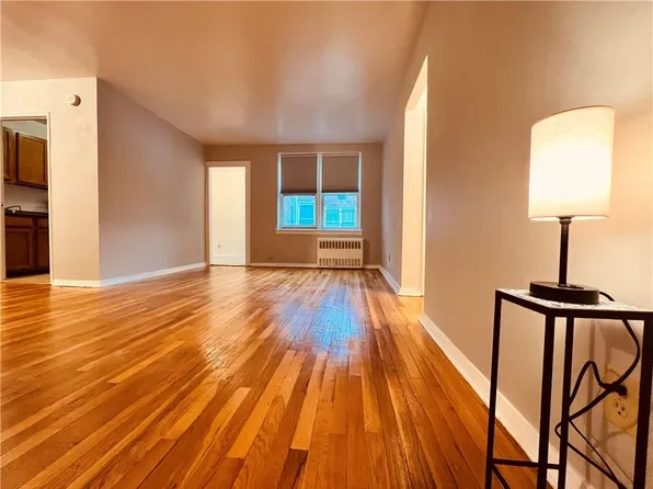 300 N Broadway #7N, Yonkers, NY 10701