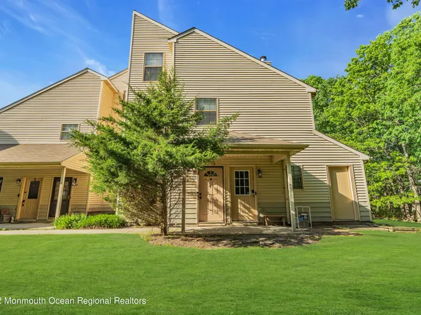 134 Whispering Oaks Way #134, Jackson, NJ 08527