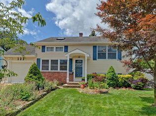 122 Dennis Dr, Brick, NJ 08724