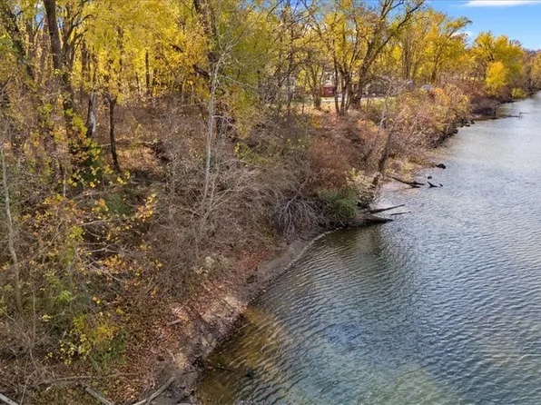 Old River Rd, Williamstown, WV 26187