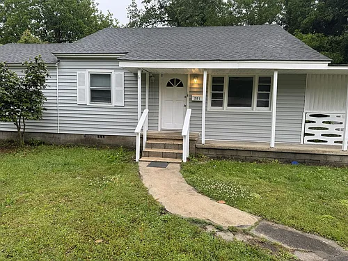 206 Charles St Photo 1