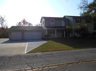 2410 Claus Rd, Vermilion, OH 44089