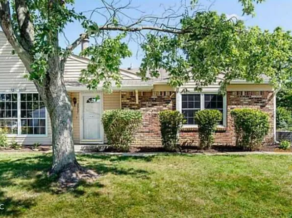 6937 Wildwood Ct, Indianapolis, IN 46268