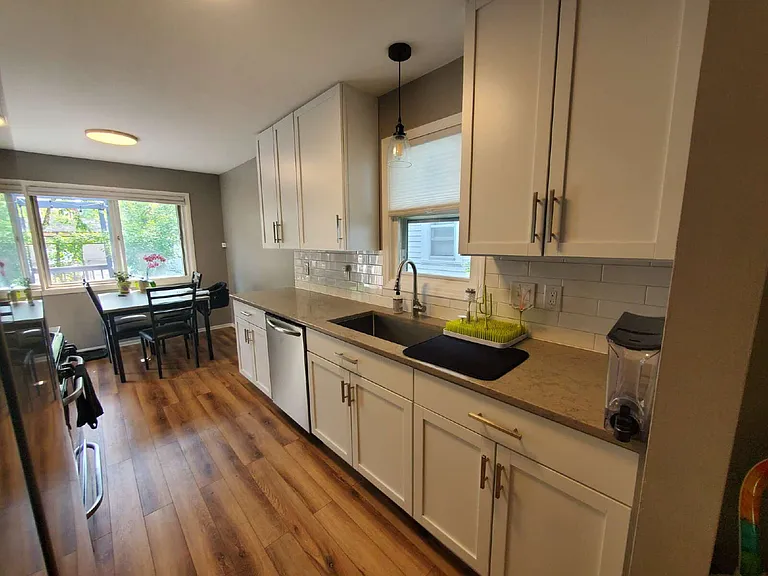 741 Monroe St NE — Photo 26