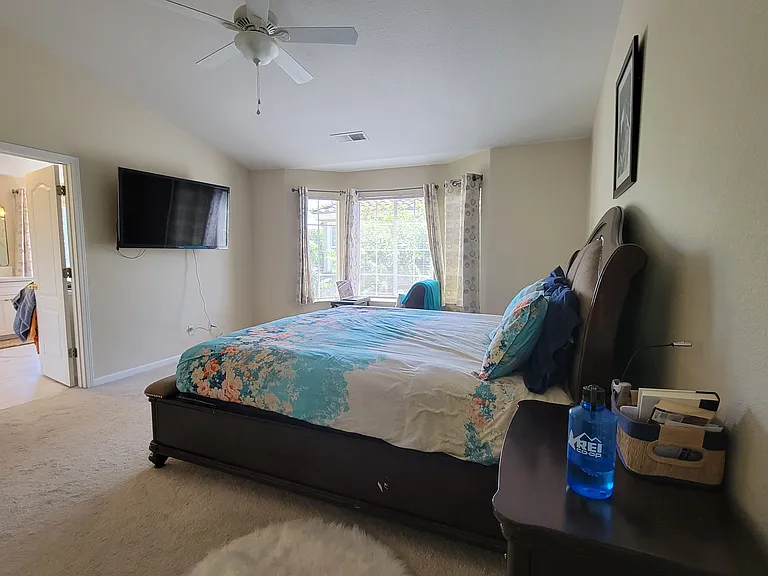 220 Primrose Dr — Photo 15