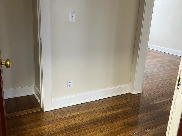 Gray Pl — Photo 6