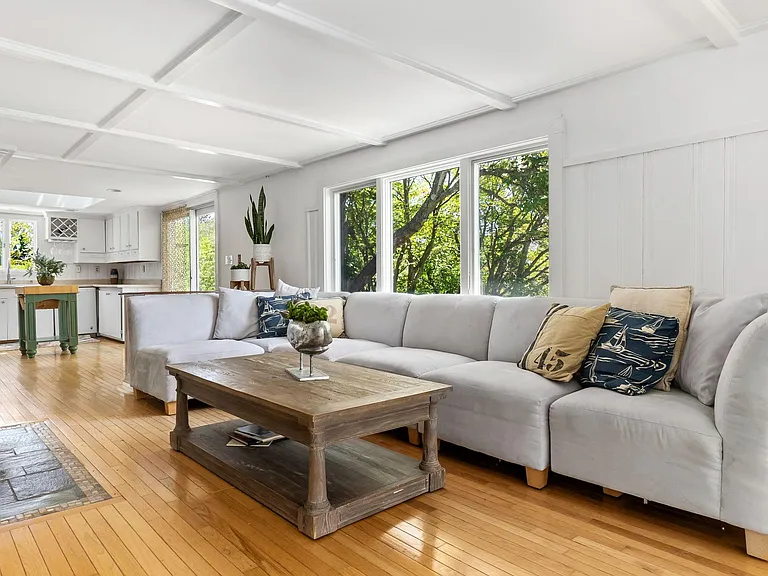 12 Girard Way — Photo 23