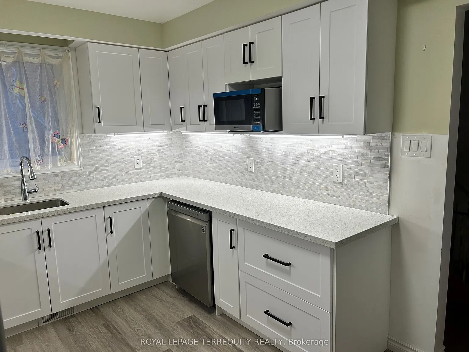 3 bed, $3,650 — Photo 4