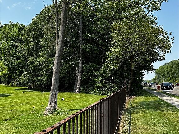 5th image of 3350 Niagara Falls Blvd #15