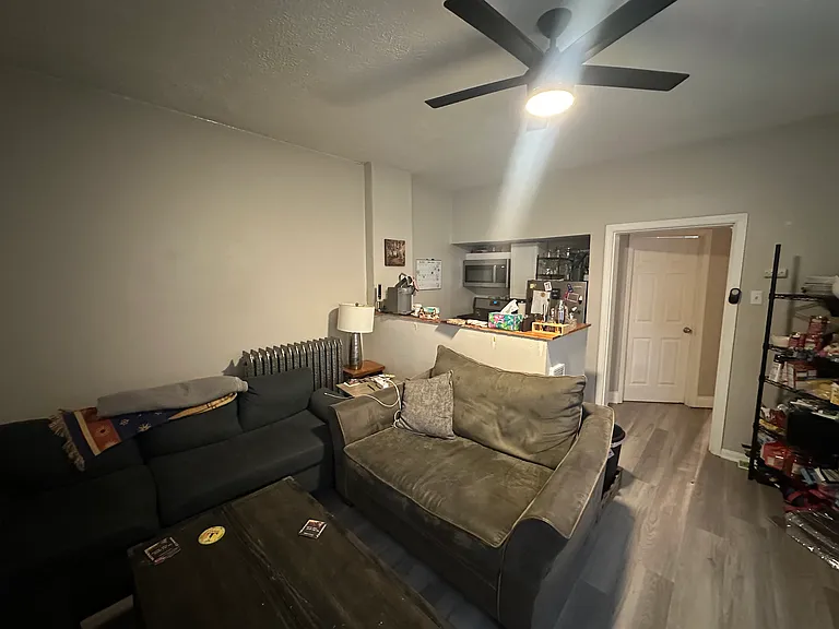 322 Warner St #1 — Photo 6