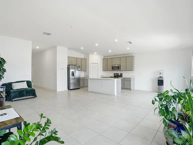 740 Trotters Dr — Photo 11