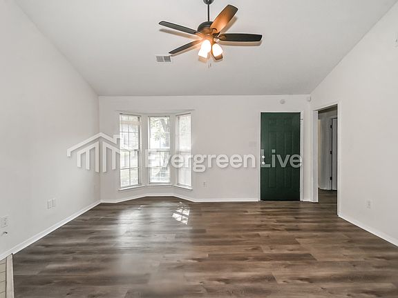 3rd image of 7607 Iris Dr