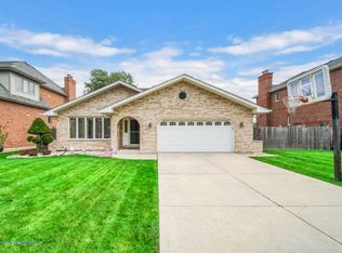 8535 Melvina Ave, Burbank, IL