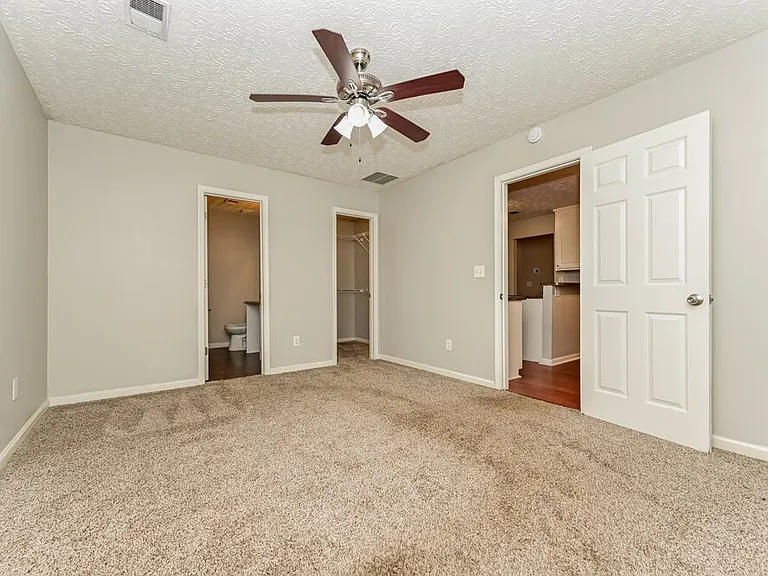 434 Fairhaven Ct — Photo 8