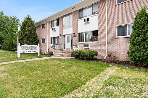1427 Ford Ave #1 Photo 1