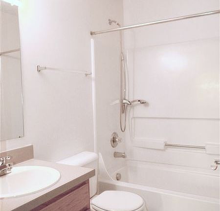 Bathrooms (varies)