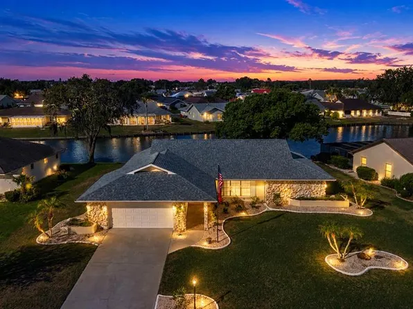 2016 View Dr E, Sun City Center, FL 33573