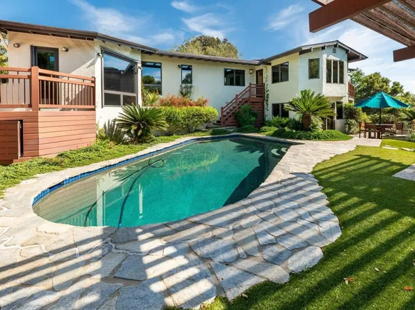 340 Hidden Lake Ln, Vista, CA 92084
