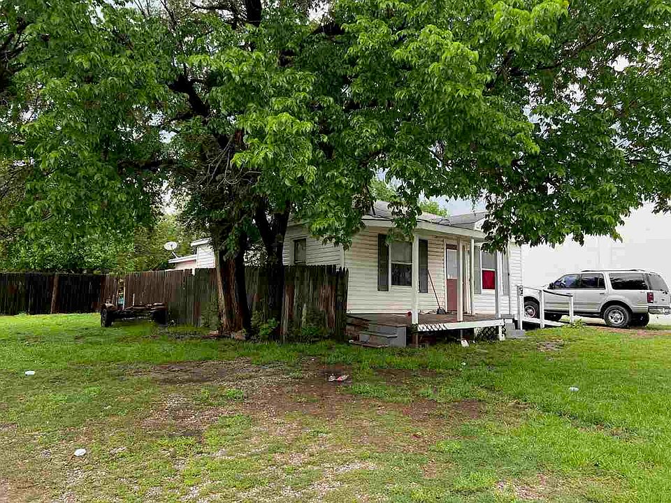 2nd image of 1707 SW C Ave