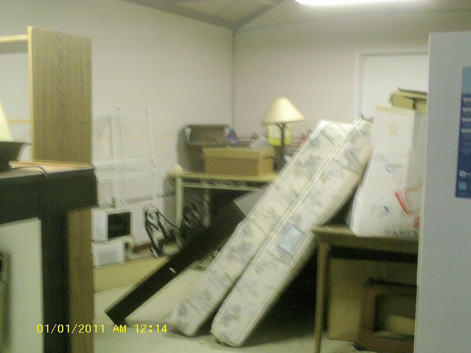 2nd image of 60358 Dixie Ranch Rd