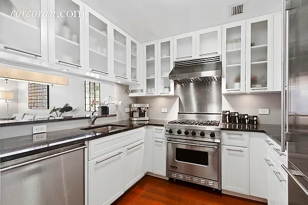 Rented by Corcoran | media 38