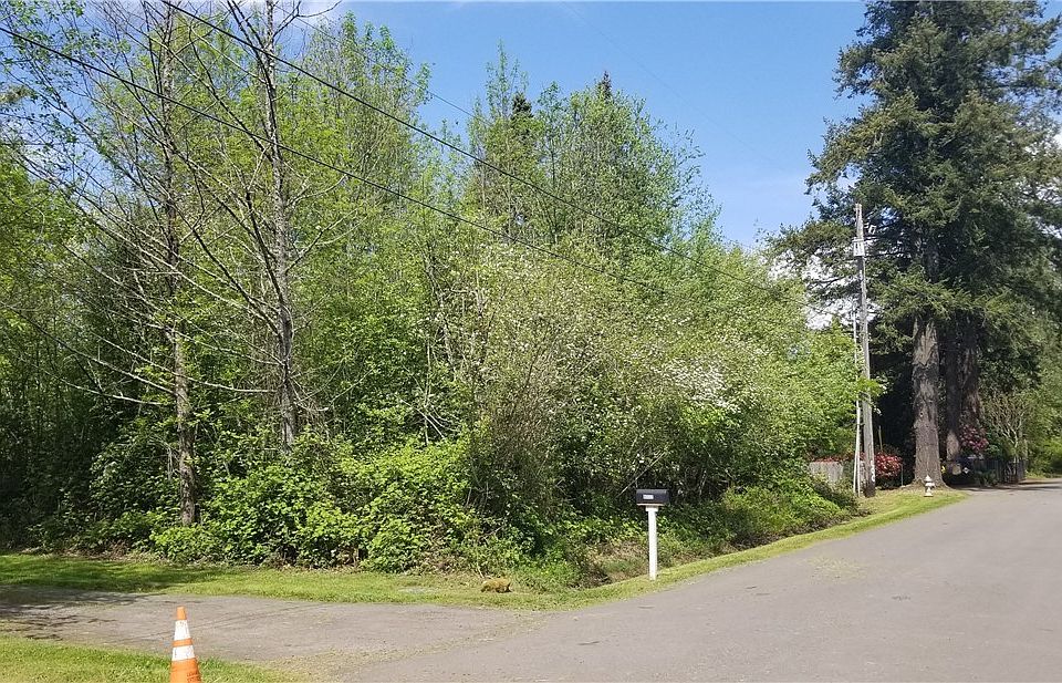 1st image of 9322 12th Ave E