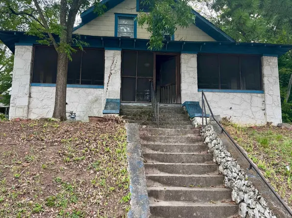 1402 Fred L Shuttlesworth Dr, Birmingham, AL 35234