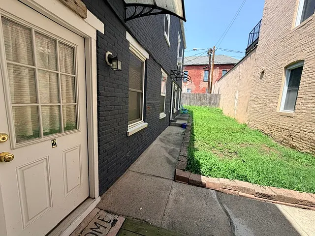 603 Northampton St #2 — Photo 10