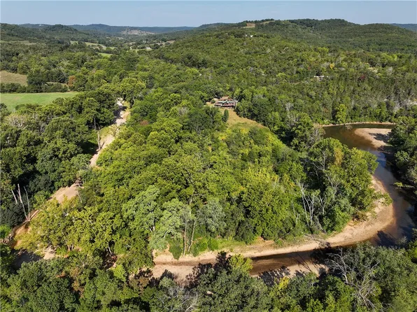 1221 Highway 187, Eureka Springs, AR 72631