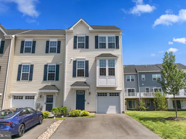 28 Boot Ln, Gilbertsville, PA 19525