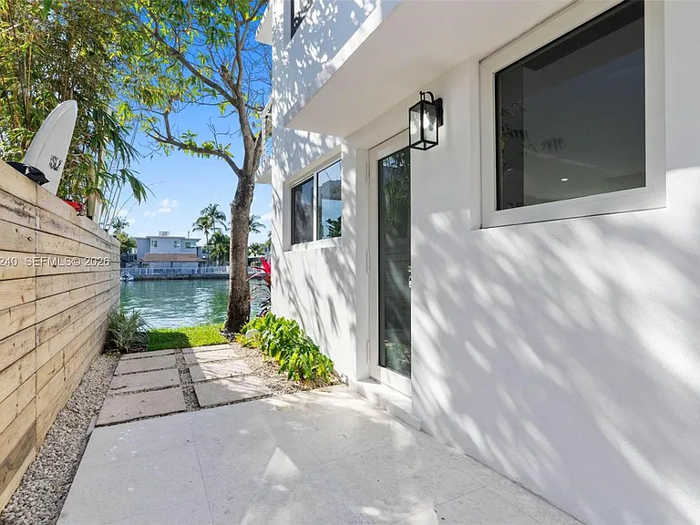 7286 Gary Ave — Photo 44