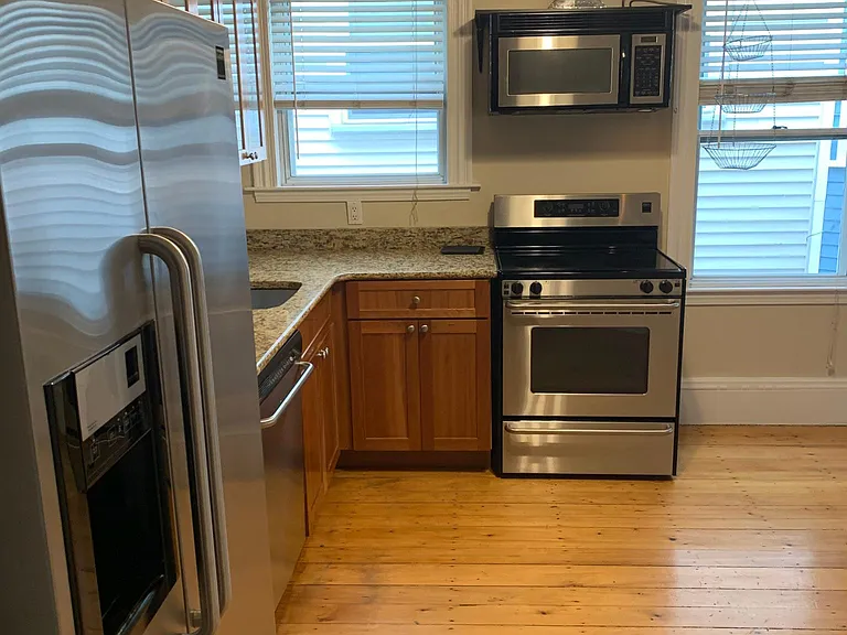 59 Gates St #2 — Photo 3