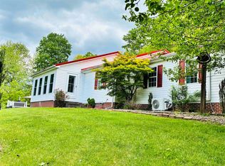 19030 State Route 3 Rte, Rush, KY 41168